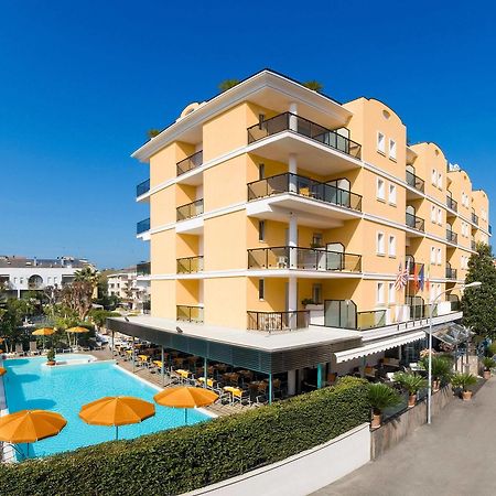 Hotel Imperial Сан-Бенедетто-дель-Тронто Экстерьер фото