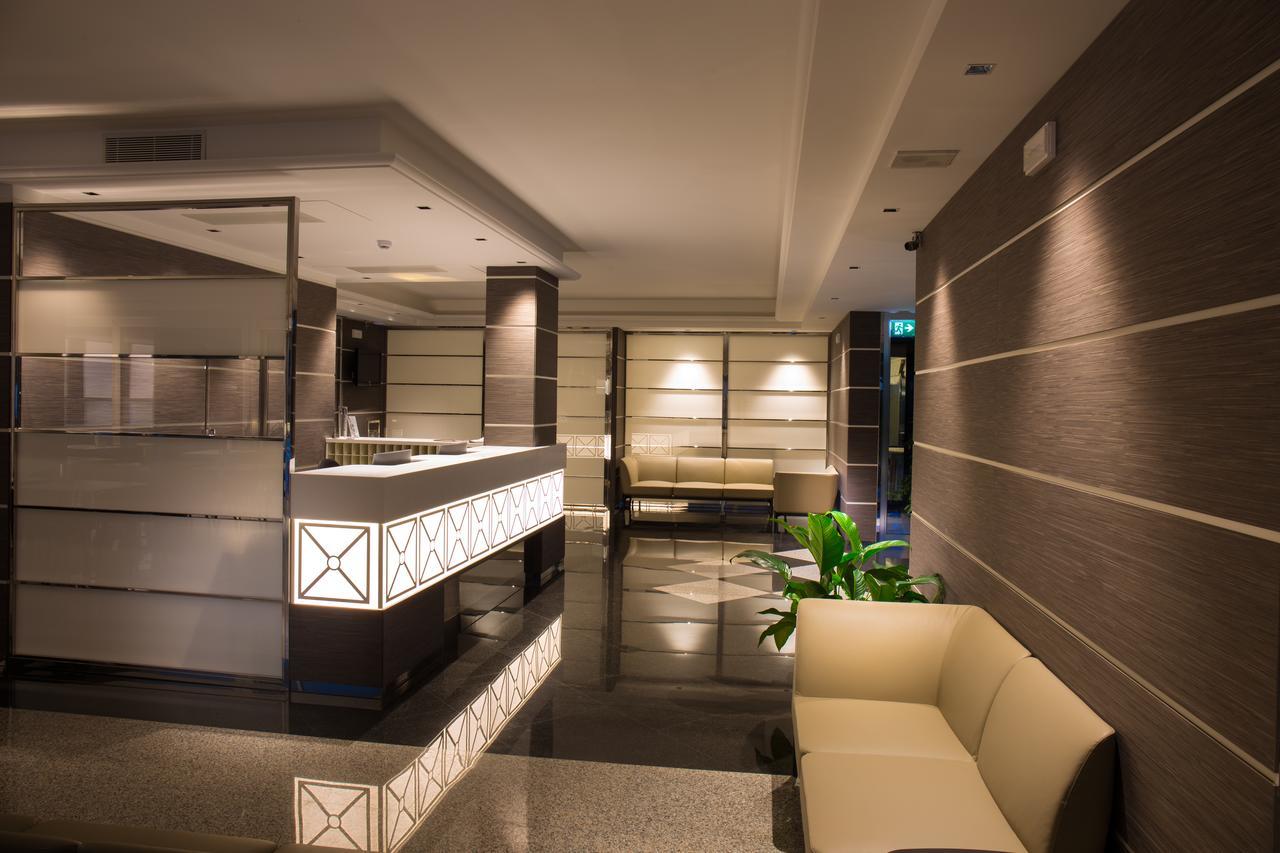 Hotel Imperial Сан-Бенедетто-дель-Тронто Экстерьер фото